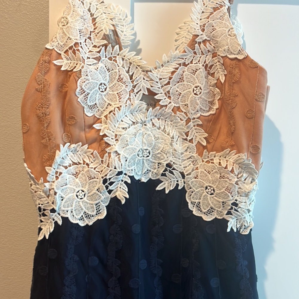 Adelyn Rae dress - Picture 2 of 3